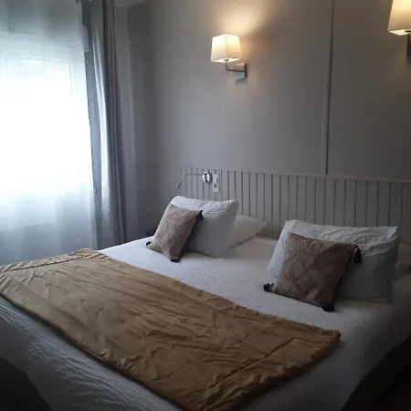 Hotel Restaurant Le Clos 3*